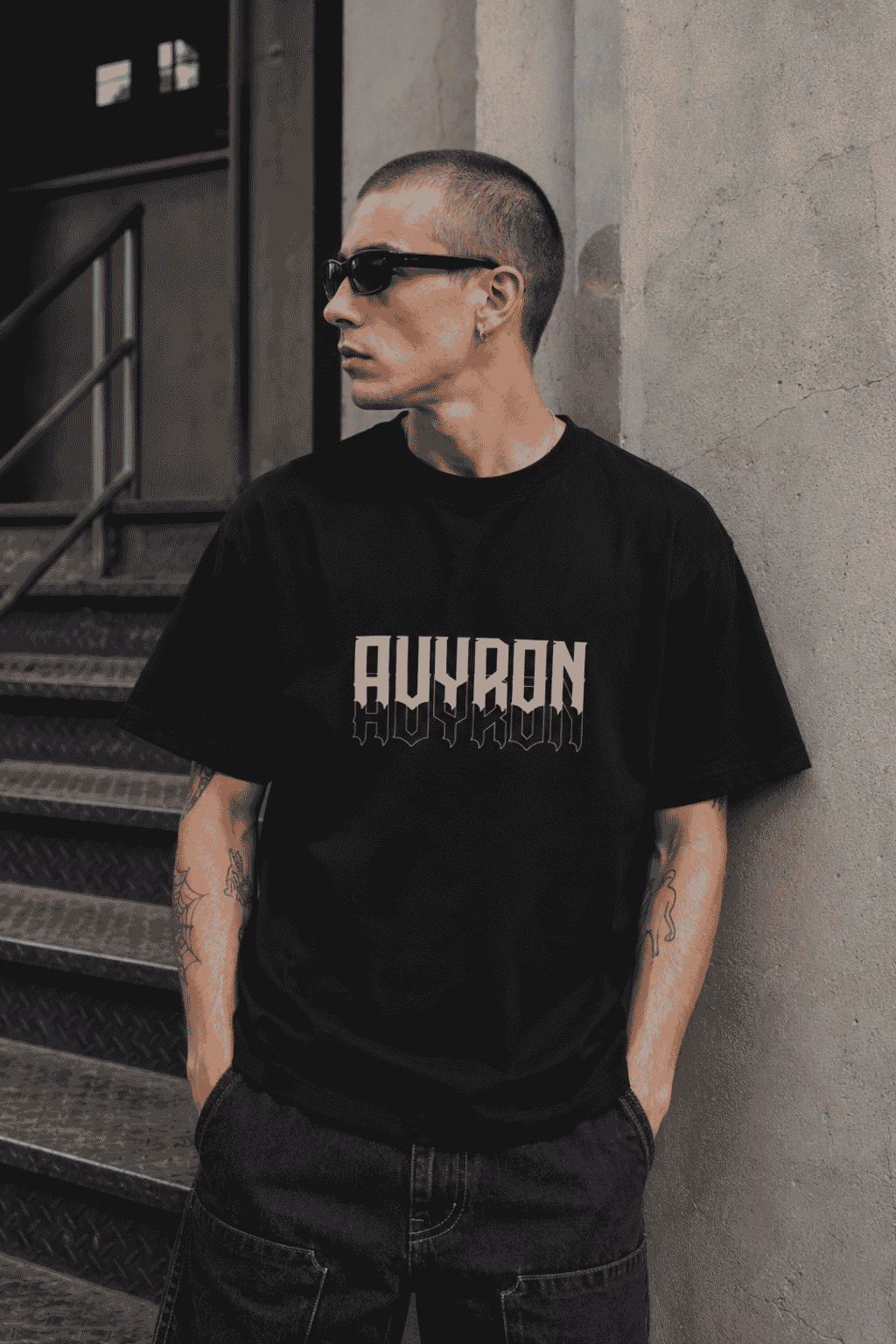 Avyron DJ Statue T-Shirt — Retro Vinyl Music Tee ("No Rules No Limits Only Hard Music")