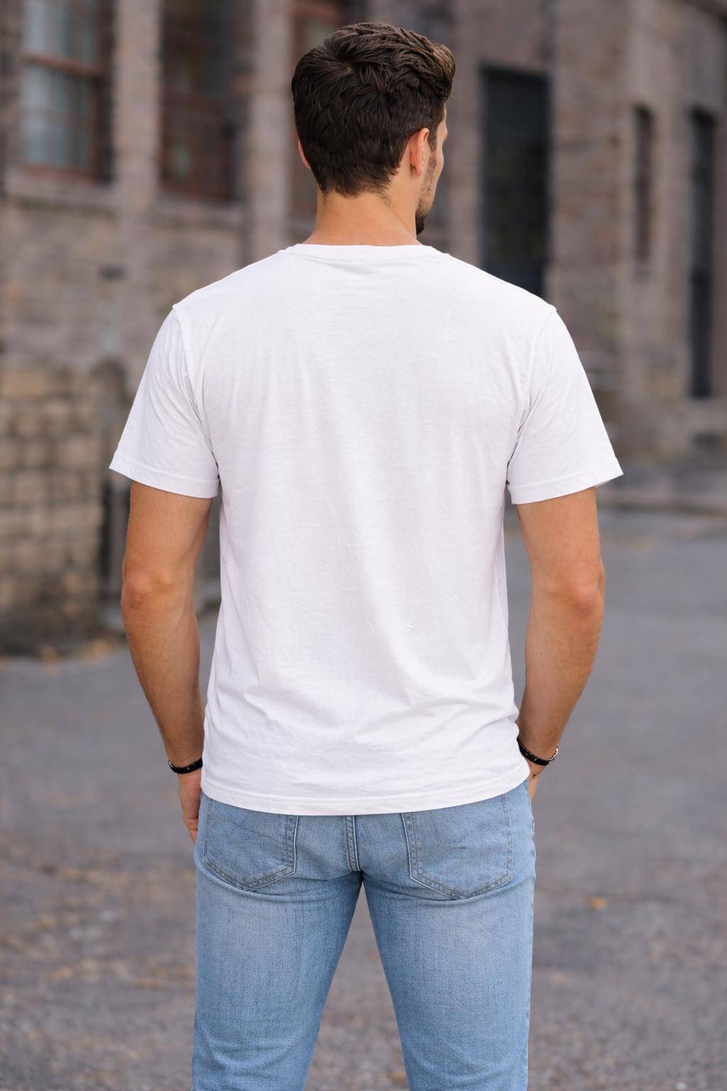 Avyron Clothing classic logo minimal t-shirt