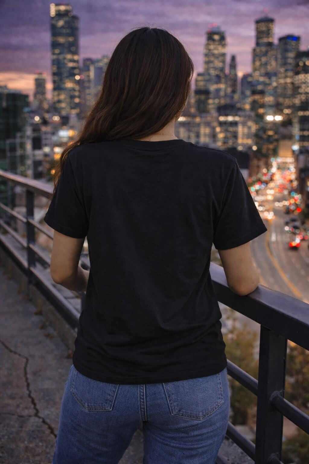 Avyron Clothing don’t look back retro script typography tee